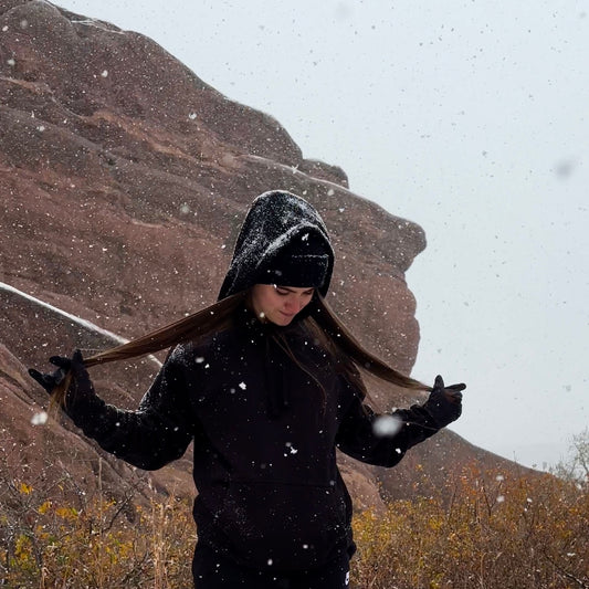 BLACK ON BLACK LOGO HOODIE